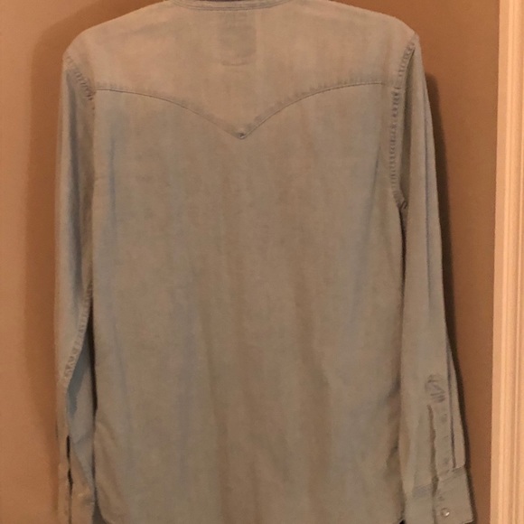 NWT LEVIS Denim Jean Button Snap Shirt - Picture 2 of 6